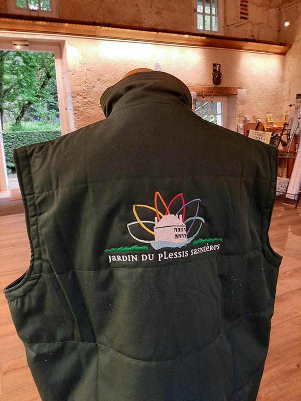 Broderie grand format Jardin Plessis Sasnieres
