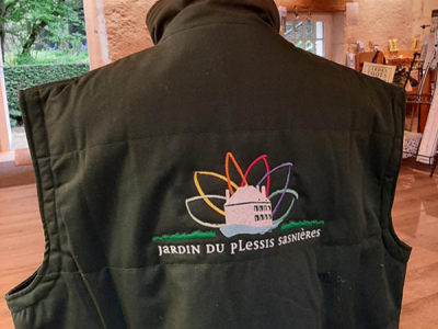 L'art de la broderie au service du prestige: le cas du Plessis Sasnières